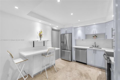 Copropriété à vendre à Hallandale Beach, Floride: 2 chambres, 101.45 m2 № 1931166 - photo 23