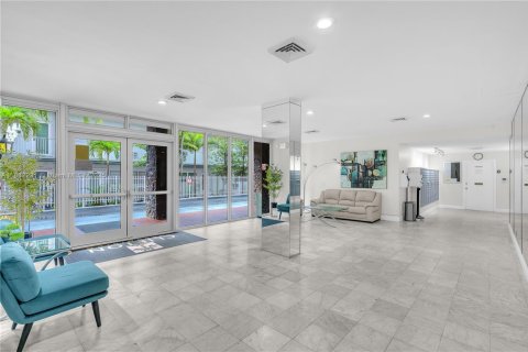 Copropriété à vendre à Hallandale Beach, Floride: 2 chambres, 101.45 m2 № 1931166 - photo 3