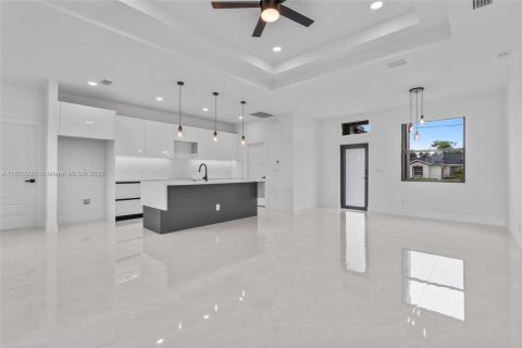 House in Lehigh Acres, Florida 3 bedrooms № 1890495 - photo 8