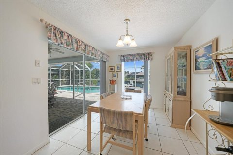 Casa en venta en Port Charlotte, Florida, 2 dormitorios, 138.15 m2 № 1914543 - foto 9