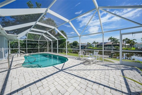 Casa en venta en Port Charlotte, Florida, 2 dormitorios, 138.15 m2 № 1914543 - foto 11