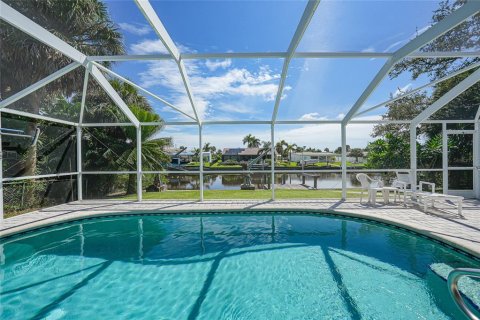 Casa en venta en Port Charlotte, Florida, 2 dormitorios, 138.15 m2 № 1914543 - foto 12