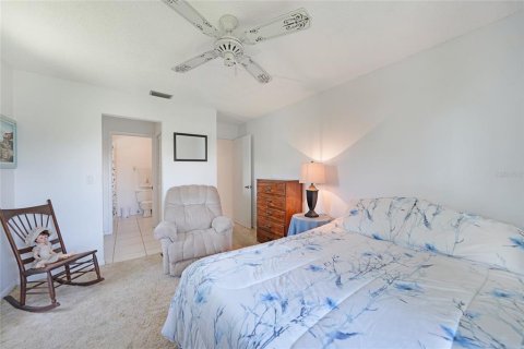 Casa en venta en Port Charlotte, Florida, 2 dormitorios, 138.15 m2 № 1914543 - foto 20