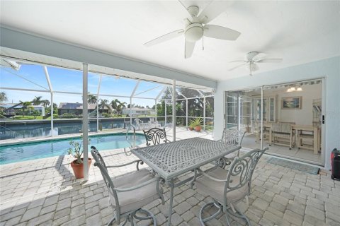 Casa en venta en Port Charlotte, Florida, 2 dormitorios, 138.15 m2 № 1914543 - foto 10