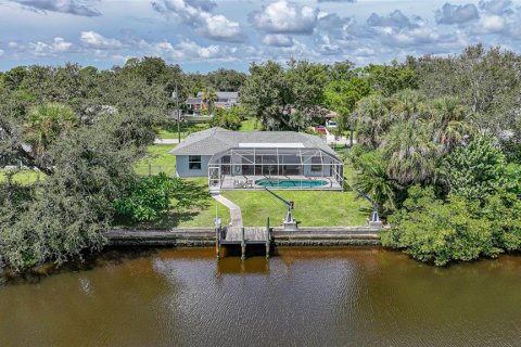 Casa en venta en Port Charlotte, Florida, 2 dormitorios, 138.15 m2 № 1914543 - foto 3