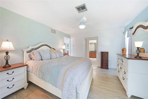 Casa en venta en Port Charlotte, Florida, 2 dormitorios, 138.15 m2 № 1914543 - foto 16