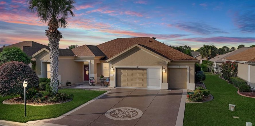 Casa en Summerfield, Florida 3 dormitorios, 224.17 m2 № 2284487