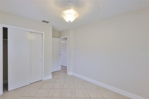 House in Tampa, Florida 4 bedrooms, 143.81 sq.m. № 1761544 - photo 26