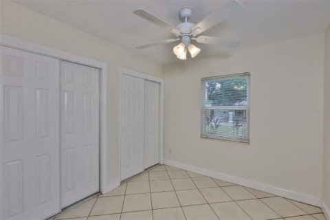 House in Tampa, Florida 4 bedrooms, 143.81 sq.m. № 1761544 - photo 21