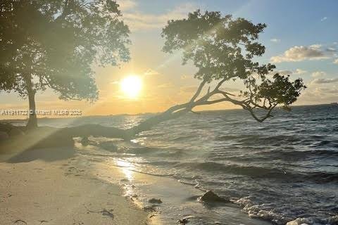 Купить кондоминиум в Майами, Флорида 2 спальни, 110.55м2, № 1970626 - фото 25