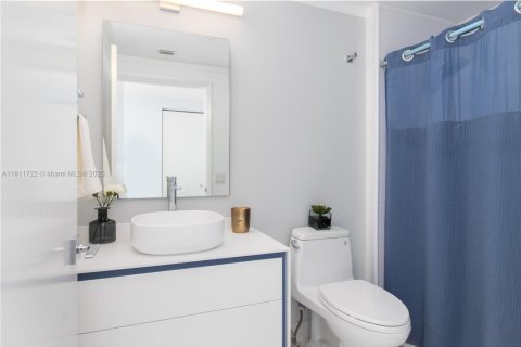 Купить кондоминиум в Майами, Флорида 2 спальни, 110.55м2, № 1970626 - фото 14