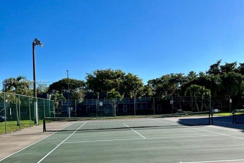 Купить кондоминиум в Плантация, Флорида 2 спальни, 98.2м2, № 1940226 - фото 7