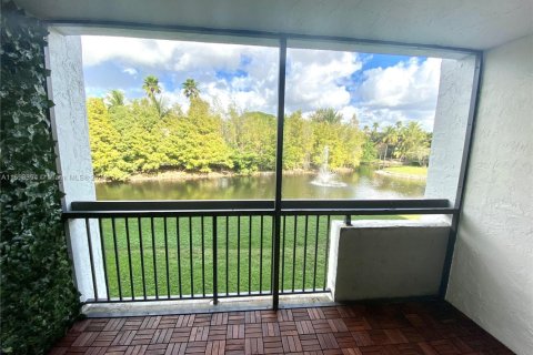 Купить кондоминиум в Плантация, Флорида 2 спальни, 98.2м2, № 1940226 - фото 11
