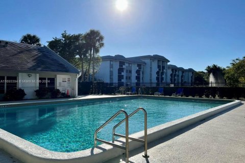 Купить кондоминиум в Плантация, Флорида 2 спальни, 98.2м2, № 1940226 - фото 5