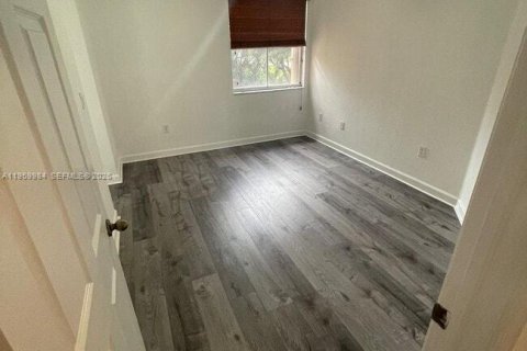 Снять в аренду таунхаус в Хомстед, Флорида 3 спальни, 114.64м2, № 2024290 - фото 11