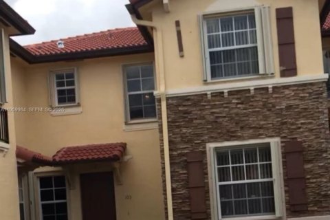 Adosado en Homestead, Florida 3 dormitorios, 114.64 m2 № 2024290