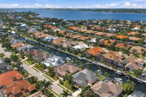 Casa en Bradenton, Florida 3 dormitorios, 218.04 m2 № 2374084