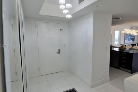 Condo in Miami, Florida, 3 bedrooms  № 2149249 - photo 25