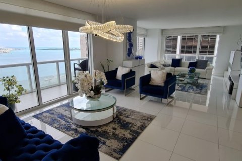 Condo in Miami, Florida, 3 bedrooms  № 2149249 - photo 7