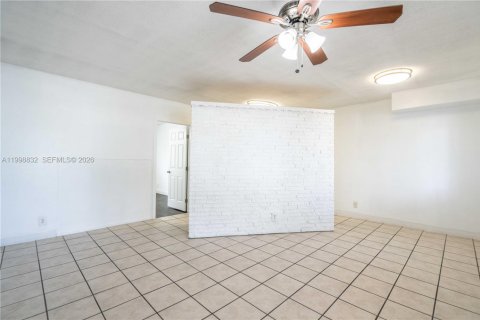 Apartamento en alquiler en Wilton Manors, Florida, 1 dormitorio, 51.1 m2 № 2067164 - foto 5