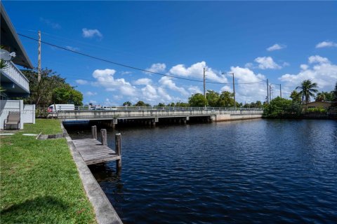 Apartamento en alquiler en Wilton Manors, Florida, 1 dormitorio, 51.1 m2 № 2067164 - foto 18