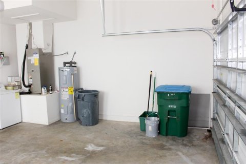 Townhouse in Winter Springs, Florida 2 bedrooms, 100.8 sq.m. № 2098728 - photo 29
