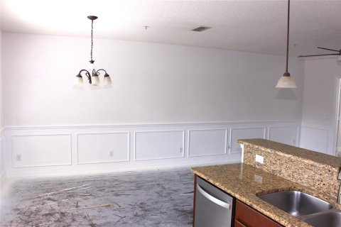 Townhouse in Winter Springs, Florida 2 bedrooms, 100.8 sq.m. № 2098728 - photo 28