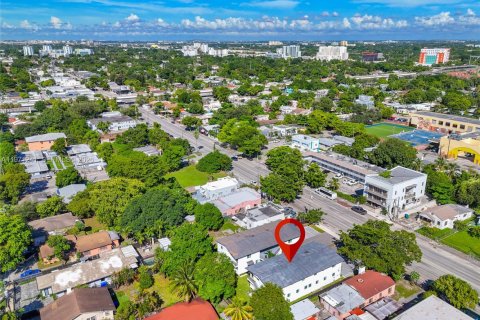 Immobilier commercial à vendre à Miami, Floride: 455.41 m2 № 2032112 - photo 28