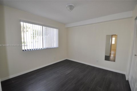 Купить кондоминиум в Корал-Спрингс, Флорида 3 спальни, 117.34м2, № 1974549 - фото 13