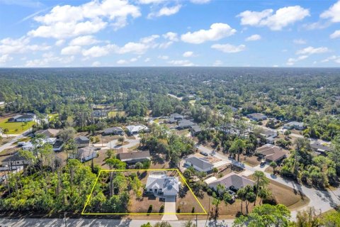Villa ou maison à North Port, Floride 3 chambres, 127.37 m2 № 2093944