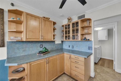 Condo in Oakland Park, Florida, 2 bedrooms  № 2372143 - photo 13