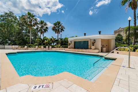 Copropriété à vendre à Tampa, Floride: 1 chambre, 79.25 m2 № 1910843 - photo 3