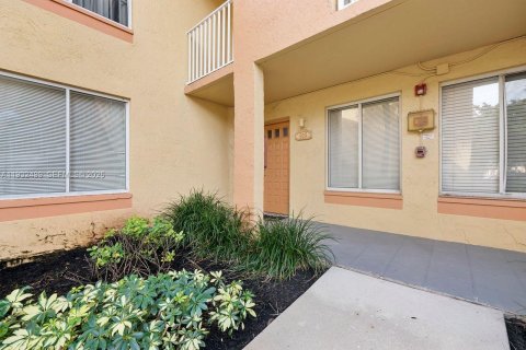 Condominio en venta en Coral Springs, Florida, 1 dormitorio, 75.81 m2 № 1992781 - foto 15