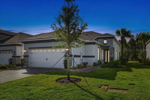 Townhouse in Ormond Beach, Florida 2 bedrooms, 142.05 sq.m. № 1827962 - photo 1