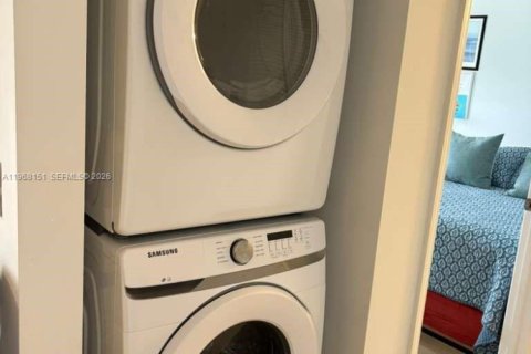 Apartment in Miami, Florida 2 bedrooms, 112.5 sq.m. № 2029522 - photo 24