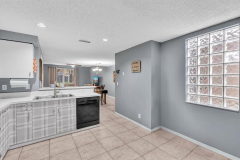 Touwnhouse à vendre à Weston, Floride: 3 chambres, 134.06 m2 № 2417694 - photo 14