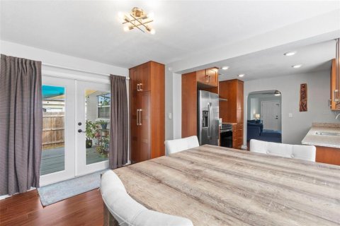 Купить виллу или дом в Сент-Питерсберг, Флорида 6 комнат, 86.68м2, № 1820978 - фото 16