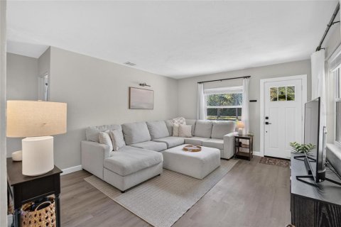 Villa ou maison à vendre à Saint Petersburg, Floride: 2 chambres, 81.94 m2 № 2399037 - photo 8