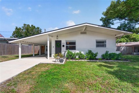 Villa ou maison à Saint Petersburg, Floride 2 chambres, 81.94 m2 № 2399037
