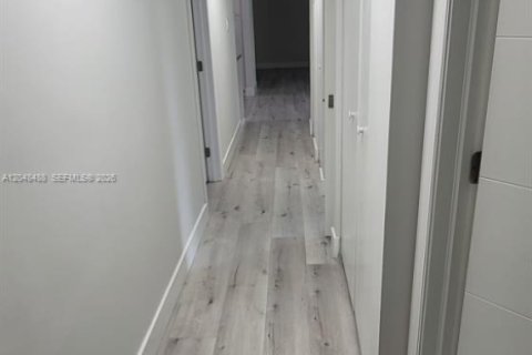 Copropriété à louer à Miami, Floride: 3 chambres, 114.08 m2 № 2168730 - photo 10