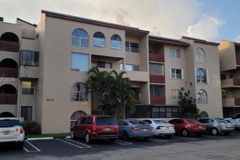 Copropriété à louer à Miami, Floride: 3 chambres, 114.08 m2 № 2168730 - photo 24