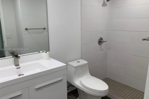 Copropriété à louer à Miami, Floride: 3 chambres, 114.08 m2 № 2168730 - photo 16