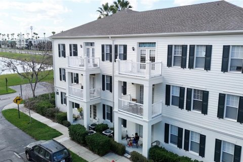 Condo in Celebration, Florida, 3 bedrooms  № 1543479 - photo 2