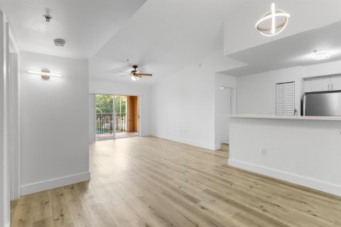 Condominio en venta en Miramar, Florida, 2 dormitorios, 89.74 m2 № 2175414 - foto 2