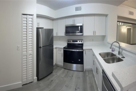Condominio en venta en Miramar, Florida, 2 dormitorios, 89.74 m2 № 2175414 - foto 7
