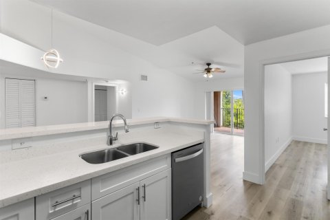 Condominio en venta en Miramar, Florida, 2 dormitorios, 89.74 m2 № 2175414 - foto 17