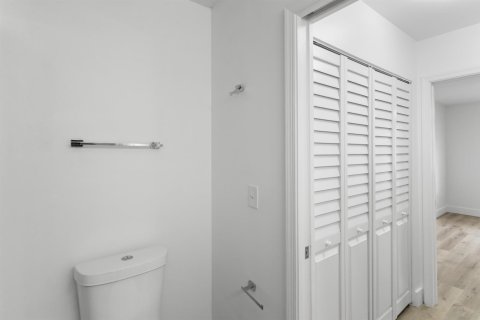 Condominio en venta en Miramar, Florida, 2 dormitorios, 89.74 m2 № 2175414 - foto 23