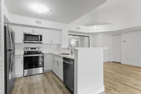 Condo in Miramar, Florida, 2 bedrooms  № 2175414