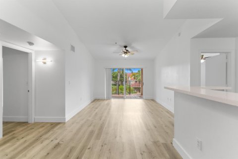 Condominio en venta en Miramar, Florida, 2 dormitorios, 89.74 m2 № 2175414 - foto 3