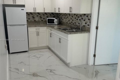 Immobilier commercial à Pembroke Pines, Floride 1 chambre, 60.39 m2 № 1996845